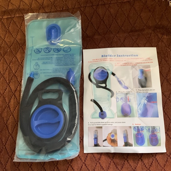 Hydration backpack - Picture 2 of 4